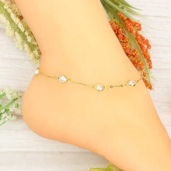 "Handmade Anklet – Elegant & Delicate Jewelry for Women | UNVRC1106 - Picture 2 of 10